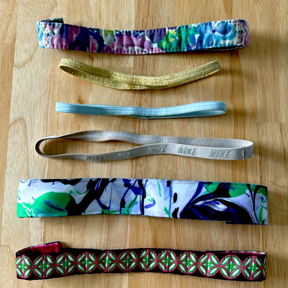 Sweaty bands (3), nike headband (1) & 2 headbands (no brand)